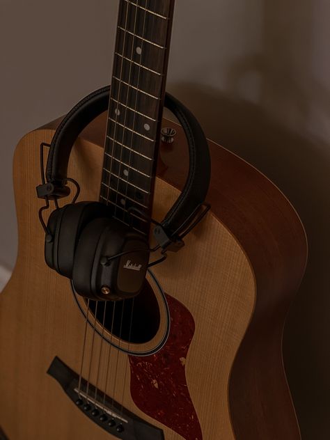 Taylor guitars, marshall headphones Marshall Headphone, Guitar Headphones, Marshall Headphones, Guitar Boy, Taylor Guitars, Guitar Obsession, Guitar Photos, Music Vibes, Guitar Pics