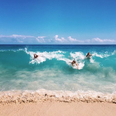 Body Surfing, No Wave, Black Pinterest, Summer Paradise, Photography Beach, Surf Life, Summer Street, Destination Voyage, Spring Jewelry