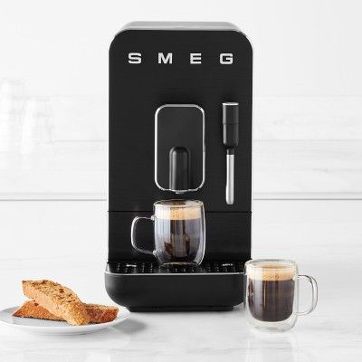 SMEG Medium Limited Edition Full Matte Black Fully-Automatic Coffee Machine #williamssonoma Smeg Espresso Machine, Ristretto Coffee, Americano Coffee, Barista Fashion, Automatic Espresso Machine, Automatic Coffee Machine, Kitchenware Store, Large Coffee, Espresso Machines