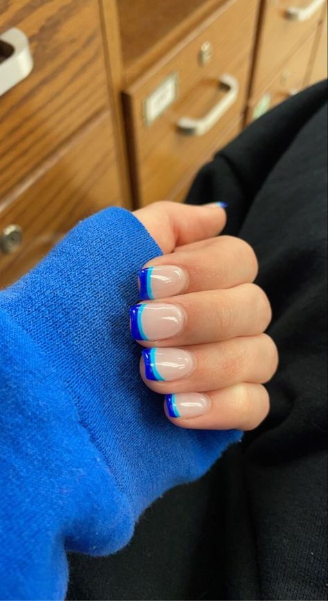 Nails Acrylic Sports Length, Sports Length Acrylic Nails Cute, Sport Length Nail Designs, Sport Length Acrylic Nails Cute, Best Nails For Beach Vacation, Sport Length Acrylic Nails French Tips, Simple Preppy Nails Short, Two Color French Tip Nails Square, Short Acrylic Nails For Sports