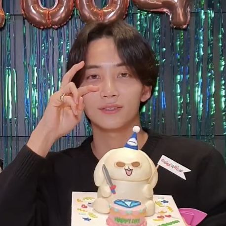 Jeonghan Birthday Cake, Jeonghan Cake, Jeonghan Birthday, Birthday Kpop, Seventeen Jeonghan Icon, Lover Style, Jeonghan Icon, Bento Cakes, Seventeen Jeonghan