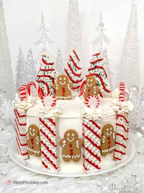 Recipes Using Little Debbie Christmas Tree Cakes, Gingerbread Shaped Cake, Cake Gingerbread House, Cake Christmas Ideas, North Pole Cake, Little Debbie Christmas Tree Cake Trifle, Little Debbie Dessert Recipes, Gingerbread Desserts Christmas, Little Debbie Christmas Tree Cake Recipe