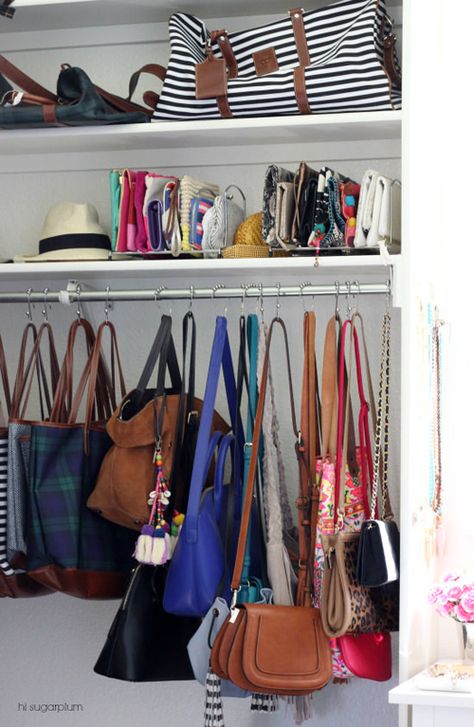 Turns out shower curtain rings make the best handbag hooks! My favorites are the S-hooks, but any will work. My only tips when choosing yours is to make sure they open easily so you can get your bag down without a struggle, and that the ring is wide enough for handbag handles. Organizing Purses In Closet, Store Purses, Accessory Closet, Closet Tips, Bag Closet, Projek Menjahit, Purse Storage, Handbag Storage, Closet Organization Diy