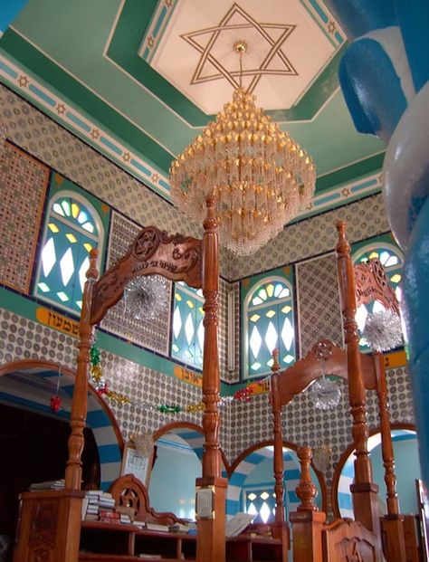 Zarzis Synagogue, Tunisia Synagogue Architecture, Jewish Synagogue, Jewish Temple, Muslim World, Egyptian Temple, Arab Spring, Jewish Heritage, Marble Columns, Jewish Culture