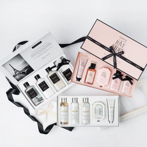 Gift ideal for every occasion! KIMIRICA love story gift set for men&women|luxury bath and hamper|hand cream,bathing bar,body wash,body lotion&bath Salt|luxury gift set for every occasion wedding , birthday & anniversary|premium gift packaging100% vegan Shop now from the link given in my highlights!with 11%off #kimirica #lovestorygifts #giftsetformen #giftsetforwomen #anniverygift #birthdaygiftideas👑🎉🎁🎂🎊 #5in1 #gifthamper #100%vegan #11%off Luxury Gift Set, Marriage Anniversary, Gift Sets For Women, Bath And Body Care, Bath Salt, Luxury Bath, Premium Gift, Gift Hampers, Birthday Gift Ideas