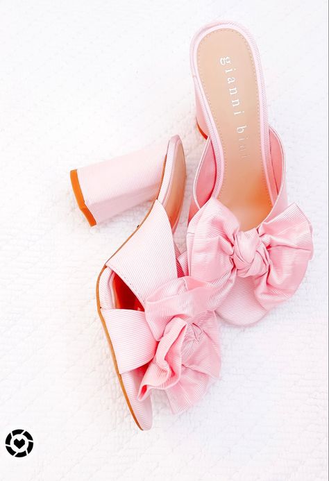 Diamond bow heels