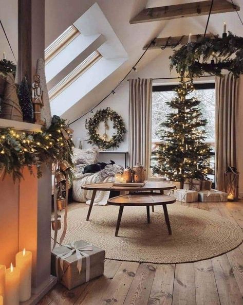 Christmas Apartment, Swedish Christmas, Christmas Decor Inspiration, Cottage Christmas, Christmas Interiors, Christmas Bedroom, Christmas Inspo, Christmas Trends, Winter Home Decor