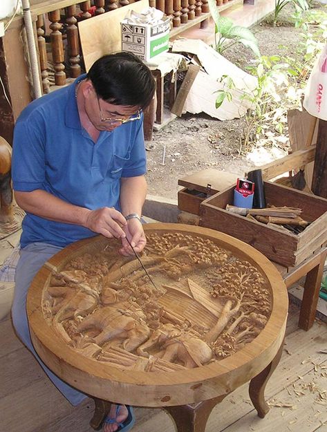 Thai Furniture, Wood Crafting, Woodworking Business, Carved Furniture, Furniture Wood, Northern Thailand, Wood And Marble, Thai Style, Wood Carvings