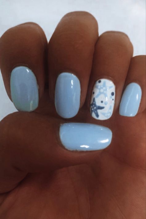 Short Nails For Beach Vacation, Solid Vacation Nails, Nails For Down South, Natural Nails Painted Simple, Cute Nail Inspo Short Summer, Nail Inspiration Light Blue, Cute Gel Nails For School, Beach Vibe Nails Short, Gel Nail Designs Disney