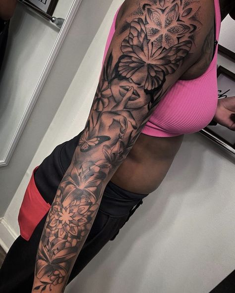 Whole Sleeve Tattoo, Arm Tattoos Black, Girl Thigh Tattoos, Arm Sleeve Tattoos For Women, Japanese Tattoo Symbols, Hand Tattoos For Girls, Pretty Hand Tattoos, Black Girls With Tattoos, Pretty Tattoos For Women