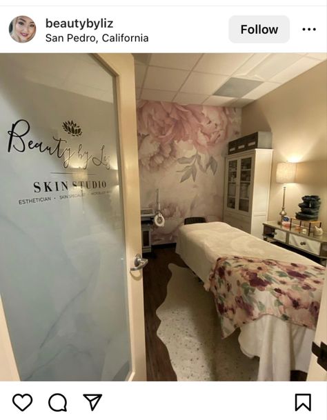 Wax Room Ideas Estheticians Luxury, Wax Studio Decor Ideas, Waxing Studio Ideas, Day Spa Decor, Spa Room Ideas Estheticians, Esthetician Room Supplies, Spa Room Ideas, Dream Spa, Waxing Room