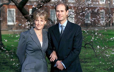 Edward And Sophie, Royal Engagement Rings, Lady Louise Windsor, Charles And Diana, Sarah Ferguson, Royal Prince, Duchess Of York, Isabel Ii, British Monarchy