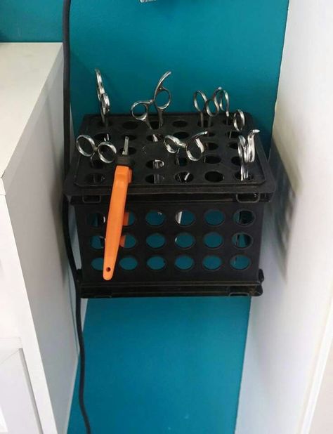 -repinned- DIY Scissor organizer Dog Grooming Storage Ideas, Grooming Salon Organization Ideas, Grooming Tool Organization, Diy Grooming Salon, Dog Grooming Organization Ideas, Grooming Table Dog Diy Ideas, Diy Pet Grooming Table, Dog Grooming Tool Storage, Dog Grooming Supplies Organization