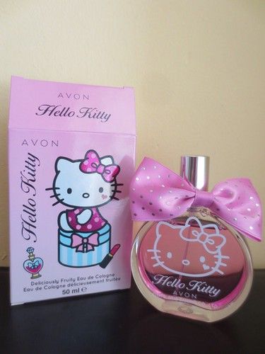 hello kitty perfume Y2k Perfume, 00s Aesthetic, Hello Kitty Makeup, Fragrances Perfume Woman, Spray Perfume, Cat Health, Perfume Spray, Perfume Collection, Manicure And Pedicure