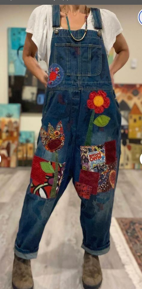 Patches On Overalls, Upcycled Overalls, Painted Overalls, Hippie Jeans, Patched Denim, Patched Denim Jeans, Denim Crafts Diy, Diy Jeans, Denim Art