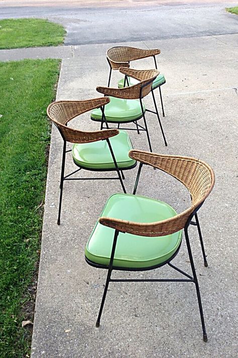 Patio Furniture Sets - Like what you found? Act and visit to see more. Make It NOW! Mid Century Modern Patio Furniture, Midcentury Patio, Mid Century Patio, Mid Century Patio Furniture, Mid Century Modern Patio, Small Outdoor Patios, Modern Outdoor Chairs, Concrete Patio Designs, Mid Century Lounge