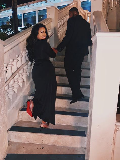 Red Bottoms Outfit, Red Bottom Heels Outfit, Evening Dress Outfit, Black Love Quotes, Red Bottom Heels, Fancy Fits, Engagement Photo Shoot, Heels Outfits, Red Bottom