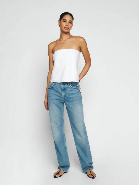 42 of the Best Linen Pieces to Wear in Spring/Summer 2023 | Who What Wear UK Linen Cami, Summer Linen Pants, Summer Linen Dresses, Warm Weather Outfits, Fashion Buyer, Linen Color, Spring Summer 2023, Summer Linen, Spring Trends