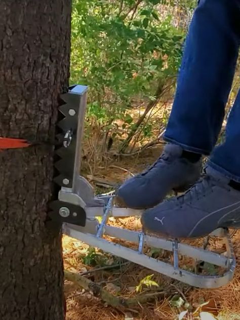 Tree Saddle Hunting Diy, Diy Kiln, Diy Grill Table, Saddle Hunting, Hunting Diy, Deer Hunting Tips, Diy Grill, Pottery Kiln, Tree Climbing