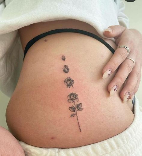 Bud Tattoo, Tiny Tattoos Ideas, Rose Bud Tattoo, Small Tattoos For Girls, Tattoos Ideas For Women, Fingerprint Tattoos, Tiny Tattoos For Women, 7 Tattoo, Tattoos For Girls