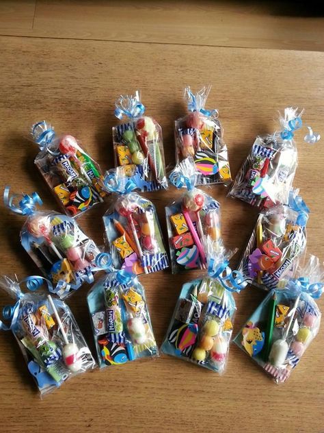 Return Gift Ideas, Diy Eid Gifts, Return Gifts For Kids, Candy Gifts Diy, Birthday Return Gifts, Eid Crafts, Snack Gift, Diy Gift Set, Party Favors For Kids Birthday