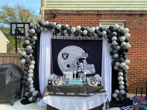 Raiders Party Decorations Diy, Raiders Birthday Party Decorations, Raider Birthday Party Ideas, Raider Party Decorations Ideas, Raiders Party Ideas, Raider Themed Birthday Party, Raiders Theme Party Ideas, Raiders Party Decorations, Raiders Birthday Party