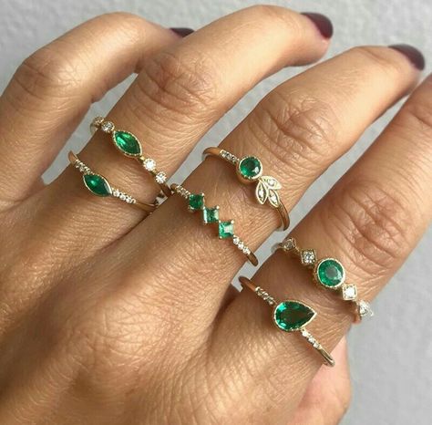 Slytherin Jewelry, Gemstone Jewellery Design, Money Vision Board, Rings Aesthetic, Shine Jewelry, The Gold Rush, Fancy Jewelry Necklace, Diamonds Rings, Ring Inspiration