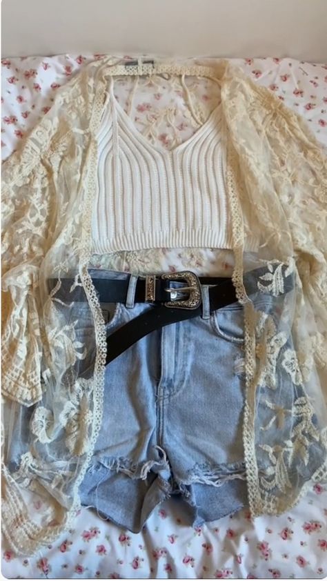 Fleetwood Mac Concert Outfit, Woodstock Outfit, Cleopatra Outfit, Stevie Nicks Concert, Boho Whimsical, Clothes Board, Concert Outfit Summer, White Lace Shirt, Pinterest Style