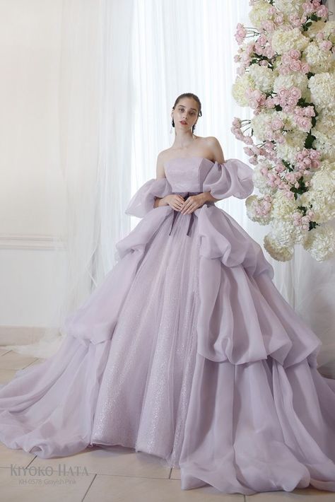 Purple Ball Gown Princesses, Princesses Aesthetic, Wedding Lilac, Purple Ball Gown, Bride Ideas, Stylish Mehndi Designs, Fancy Gowns, White Clothes, Ball Gowns Princess