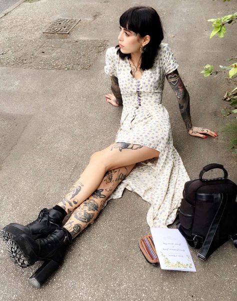 Hannah Pixie Snowdon, Hannah Snowdon, Hannah Pixie, Alt Girls, Punk Rock Fashion, Alt Fashion, Dark Beauty, Girl Crushes, Glam Rock