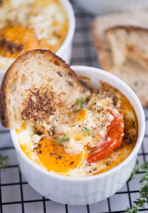 Best Egg Breakfast, The Best Eggs, Oven Baked Eggs, Best Egg Recipes, Baked Eggs Recipe, Breakfast Cookies Healthy, Baked Egg, Joy Quotes, Egg Dishes