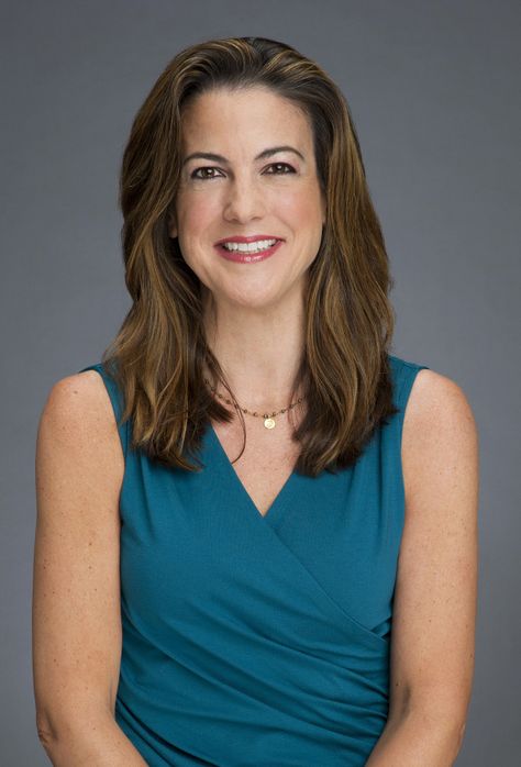 Kathy Kelly-Brown Upped To SVP Strategic Initiatives For Comcast Cable And NBCUniversal Kelly Brown, Cable, V Neck, Women's Top