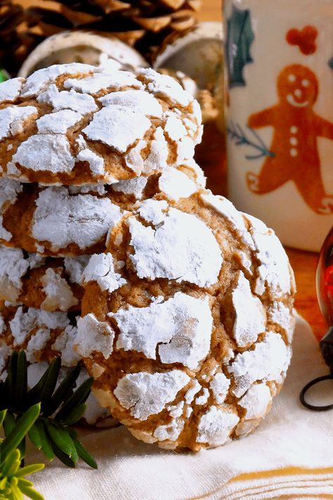 23 Amazing Gingerbread Recipes - Saving Room for Dessert Gooey Butter Cookies, Gooey Butter, Best Christmas Cookie Recipe, Cookies From Scratch, Christmas Cookie Recipes, Cookie Recipes Unique, Ginger Bread Cookies Recipe, Cake Chocolat, Gingerbread Recipe