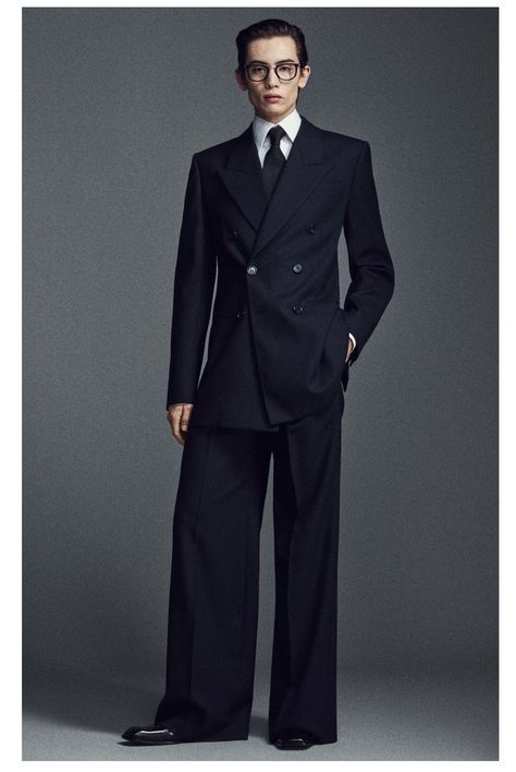 Silent Luxury Fashion Men, Men’s High Fashion, Ysl Suit, Saint Laurent Suit, Saint Laurent Menswear, Stylish Mens Suits, Classy Suits, Suits Men, Dapper Style