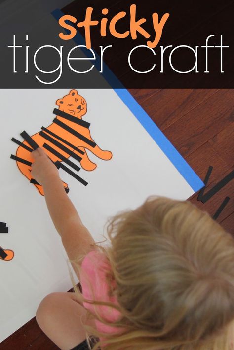 Make this easy sticky tiger craft! An easy activity for toddlers and preschoolers during a zoo unit! Tiger Craft, Zoo Animal Activities, Jungle Activities, Jungle Crafts, Zoo Crafts, Zoo Animal Crafts, Safari Activities, Learning Activities For Kids, Zoo Activities