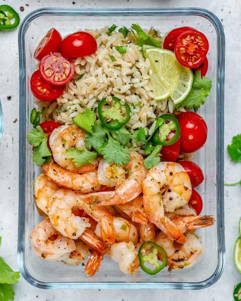 Garlic Lime Shrimp Meal Prep Recipe| Healthy Fitness Meals Garlic Lime Shrimp, Fitness Dinner, Salmon Meals, Rice Meal Prep, Shrimp Meal Prep, Pescetarian Diet, Lime Shrimp Recipes, Dollar Diy, Cilantro Lime Shrimp