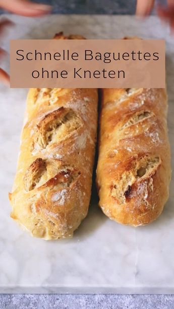 Leckeres Rezept für ein schnelles Baguette ohne Kneten: Diese knusprigen Baguettes erfordern gerade mal 15 Minuten Arbeitsaufwand. Homemade Ciabatta Bread, Baguette Recipe, German Bread, Healthy Bread Recipes, Recipes Appetizers And Snacks, No Knead, Delicious Bread, Artisan Bread, Pampered Chef