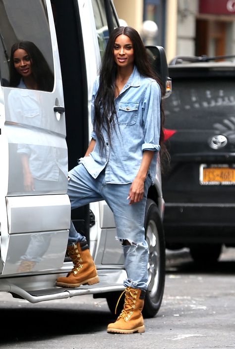 Ciara Style, Timberland Outfits, Mode Casual, Mode Inspo, Tomboy Fashion, Fashion Mode, Looks Style, Outfits Casuales, Moda Fashion