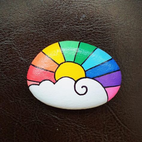 Lgbtq Rock Painting, Rock Painting Flowers, Garden Rock Art, Diy Rock Art, Seashell Painting, Rainbow Paint, Stone Art Painting, Painted Rainbow, Drawing Things