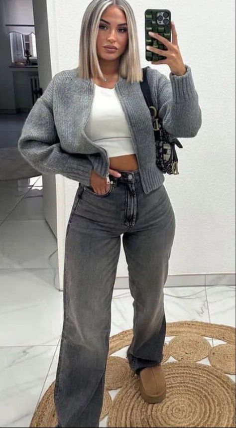 Crop Top Jacket Outfits, Matilda Djerf Spring, Study Cozy, Cybercore Clothes, Scarf Winter Outfit, Fashion Trend 2024, Outfits With Grey Cardigan, Grey Jeans Outfit, Crop Top Jacket