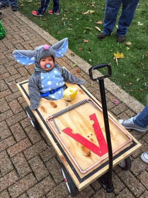 Mouse Trap 3 People Halloween Costumes, 3 People Costumes, Halloween Costumes For 3, Mouse Trap, Mouse Costume, Mouse Traps, Halloween 20, Baby Mouse, Baby Halloween Costumes