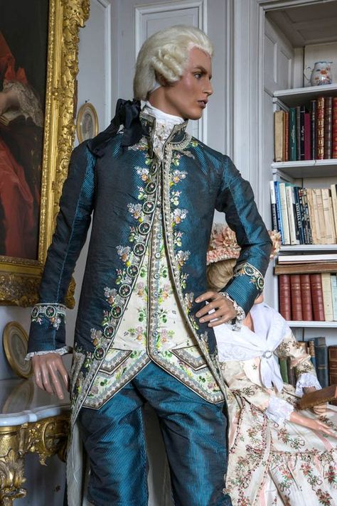 18th Century Mens Fashion, 1700 Fashion, Costume Carnaval, 18th Century Dress, Rococo Fashion, 18th Century Costume, 18th Century Clothing, Century Dress, 18th Century Fashion