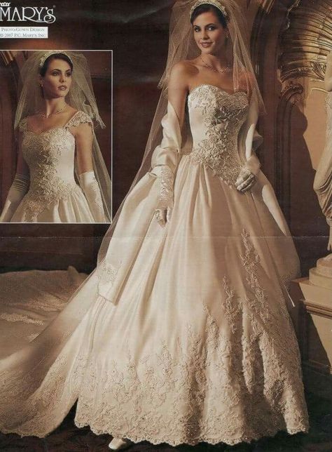 Bridal Core, 90s Wedding Dress, 90s Wedding, 1930s Wedding Dress, 80s Wedding, Country Ideas, Fairytale Gown, Bridal Gowns Vintage, Wedding Gown Inspiration