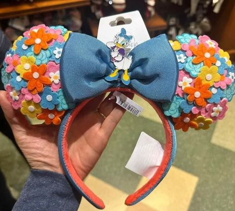 Cute Disney Ears, Disney Princess Ears, Disney Minnie Ears, Dog Monster, Disney World Princess, Disney Graduation, Disney Swag, Disney Fits, Diy Disney Ears