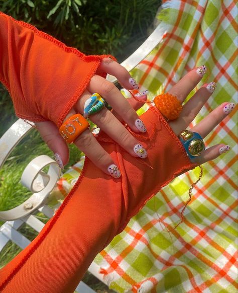 Copenhagen Accessories, Eccentric Style, Jewelry Editorial, Minimal Accessories, Trendy Girl, Colorful Accessories, Funky Fashion, Funky Jewelry, Fashion People