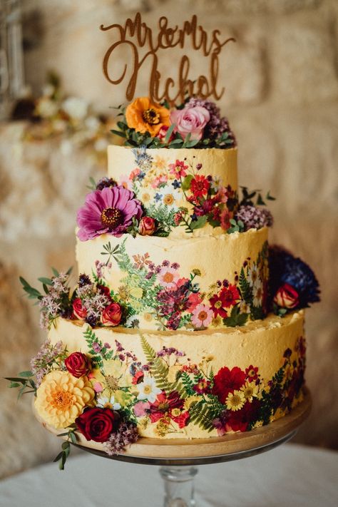 Autumn Wedding Cakes, Petal Cake, Cake With Flowers, Floral Wedding Cakes, Buttercream Wedding Cake, Tiered Cake, Whimsical Wonderland Weddings, Wedding Cake Inspiration, Floral Cake