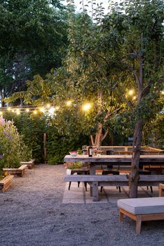 5 Tips for Creating an Inviting Garden Space — The Grit and Polish Beer Garden Ideas, The Grit And Polish, Grit And Polish, Patio Inspiration, Farmhouse Garden, Cut Flower Garden, Diy Metal, Decor Minimalist, Garden Spaces