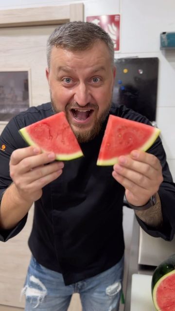 Cut Watermelon Easy, Easy Summer Snacks, Cut Watermelon, Summer Snacks, Easy Summer, Watermelon, Snacks