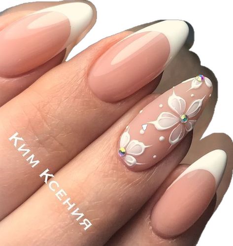 Cute Neutral Nails, Shades Of Nude, Acrylic Nails Almond Shape, Henna Nails, Nude Nail, Nude Nail Designs, Simple Gel Nails, Work Nails, Almond Nails Designs