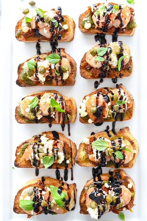 Shrimp Bruschetta, Bruschetta Recipes, Homemade Bruschetta, Pesto Shrimp, Elegant Appetizers, Shrimp Appetizers, Bruschetta Recipe, Foodie Crush, Garlic Shrimp